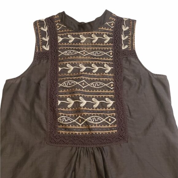 Tiny Woman's Embroidered Top - Picture 5 of 14